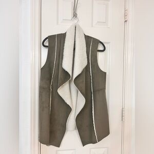 Susina Faux Shearling Suede Brown Vest Size Medium